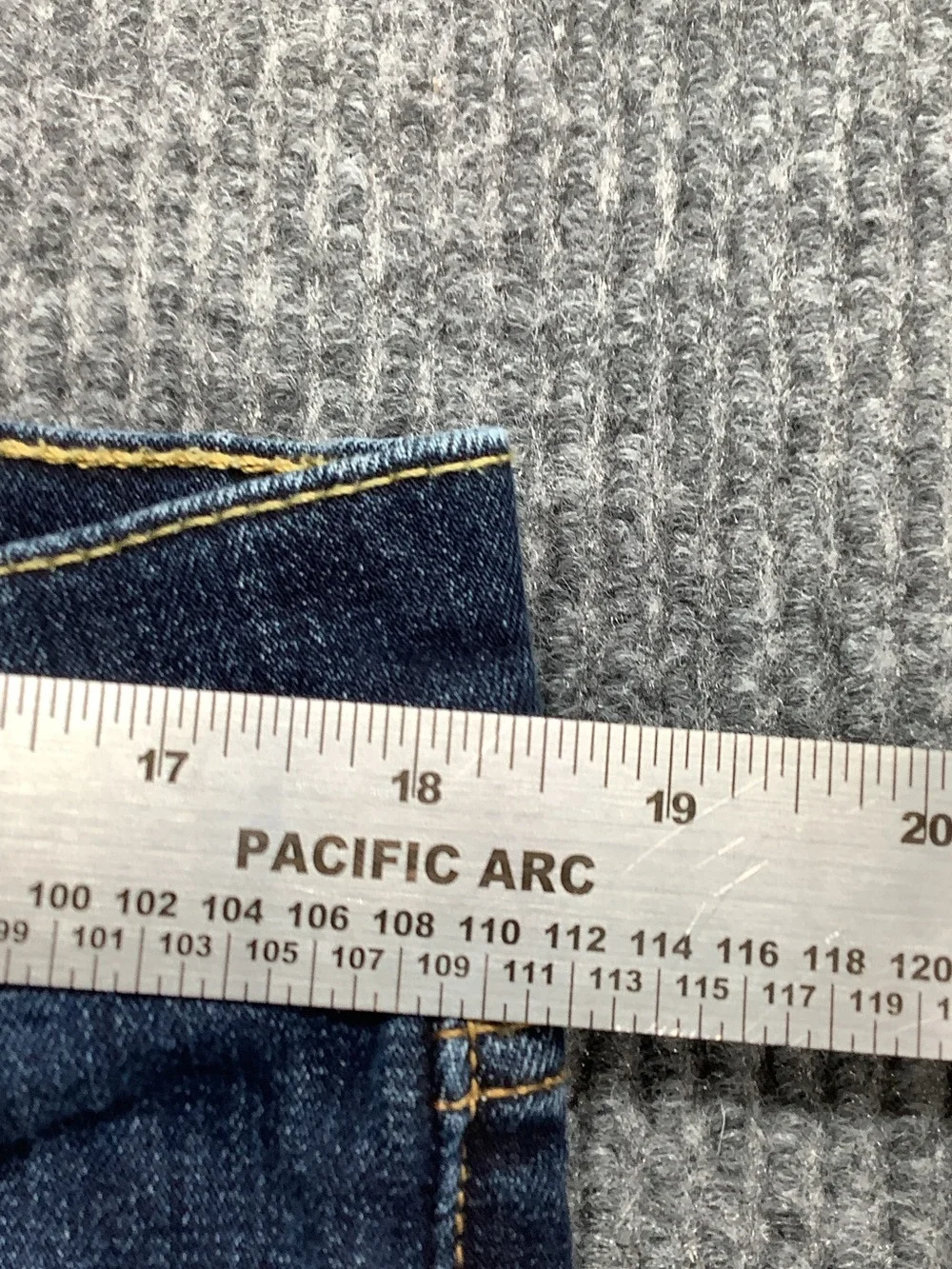 Men's Straight Fit Blue Denim Jeans - Timeless Casual Style